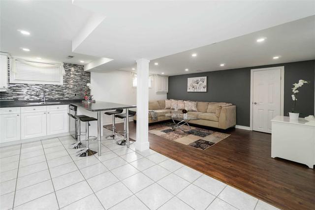 856 Atwater Ave, House detached with 2 bedrooms, 2 bathrooms and 3 parking in Mississauga ON | Image 13