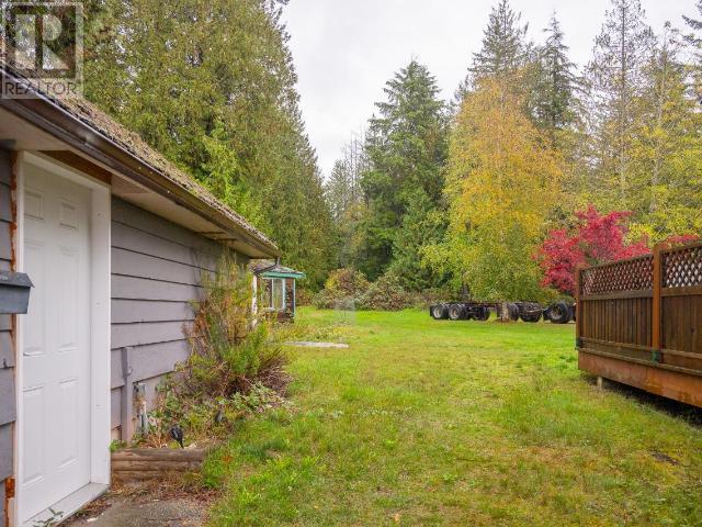 4532 Manson Ave, House detached with 3 bedrooms, 1 bathrooms and null parking in Powell River BC | Image 37