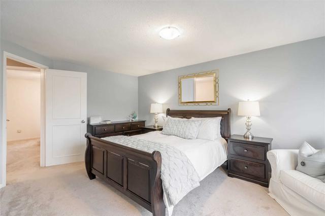34 Bigham Cres, House detached with 3 bedrooms, 2 bathrooms and 2 parking in Toronto ON | Image 6