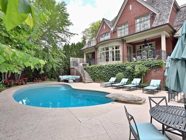22 Hedgewood Rd, House detached with 5 bedrooms, 9 bathrooms and 7 parking in Toronto ON | Image 13