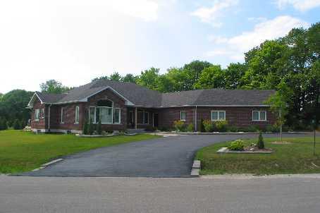 4 Diane Crt, House detached with 4 bedrooms, 5 bathrooms and 4 parking in Oro Medonte ON | Image 1