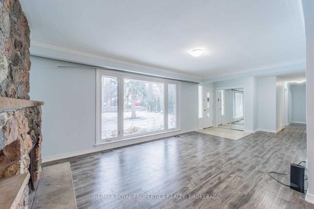 5325 Lawrence Ave E, House detached with 3 bedrooms, 1 bathrooms and 6 parking in Toronto ON | Image 20