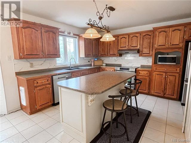108 Cedar Ridge Boulevard, House detached with 3 bedrooms, 3 bathrooms and null parking in Quispamsis NB | Image 4