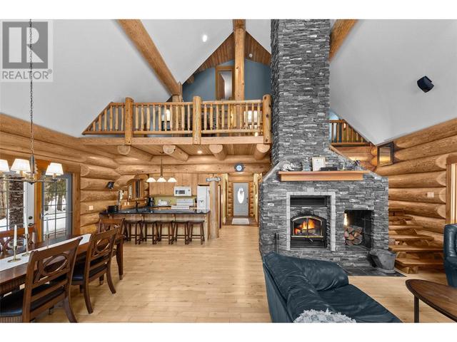 1876 Shaver Road, House detached with 4 bedrooms, 3 bathrooms and null parking in Columbia Shuswap B BC | Image 3