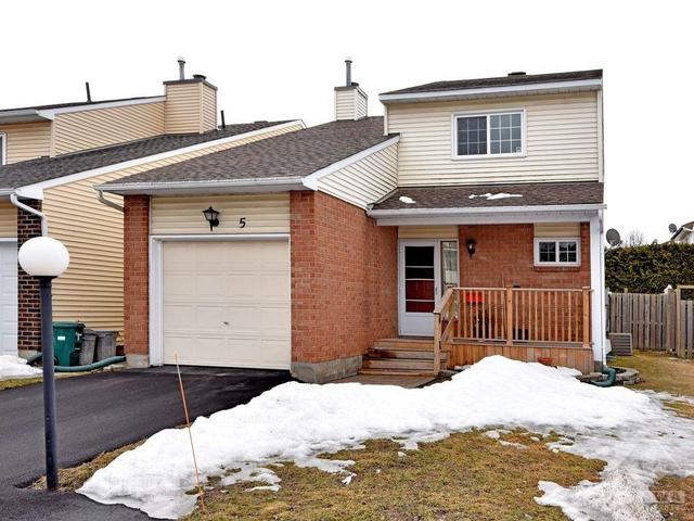 5 Montavista Avenue, House detached with 3 bedrooms, 3 bathrooms and 3 parking in Ottawa ON | Image 2