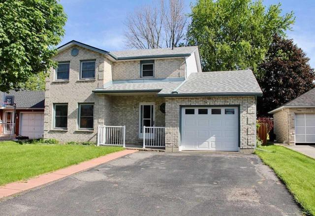 4 Pinto Crt, House detached with 3 bedrooms, 2 bathrooms and 4 parking in Brantford ON | Image 1