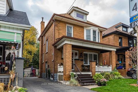243 Grosvenor Ave S, House detached with 4 bedrooms, 1 bathrooms and 3 parking in Hamilton ON | Card Image