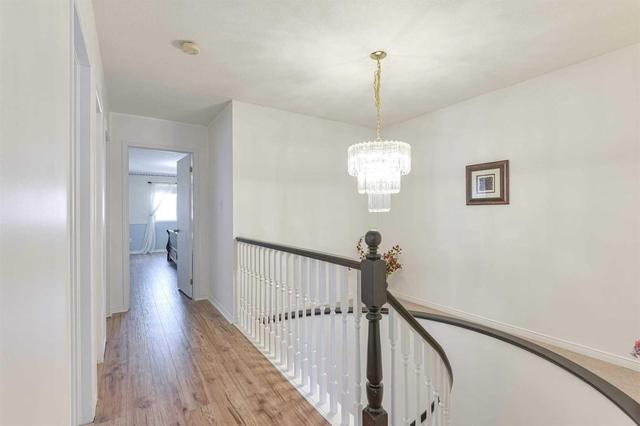 52 Milson Cres, House detached with 4 bedrooms, 3 bathrooms and 2 parking in Guelph ON | Image 8
