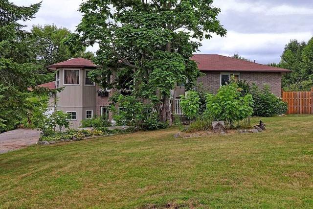 1224 Trent River Rd, House detached with 2 bedrooms, 3 bathrooms and 8 parking in Trent Hills ON | Image 1