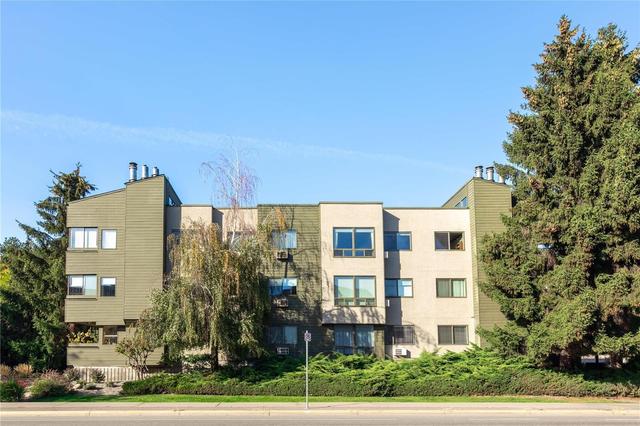 204 - 1056 Bernard Avenue, Condo with 2 bedrooms, 2 bathrooms and 1 parking in Kelowna BC | Card Image