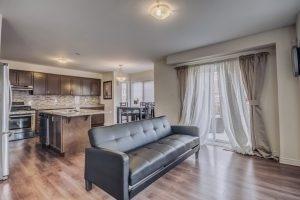 1 Leblanc Cres, House attached with 4 bedrooms, 3 bathrooms and 4 parking in Brampton ON | Image 5