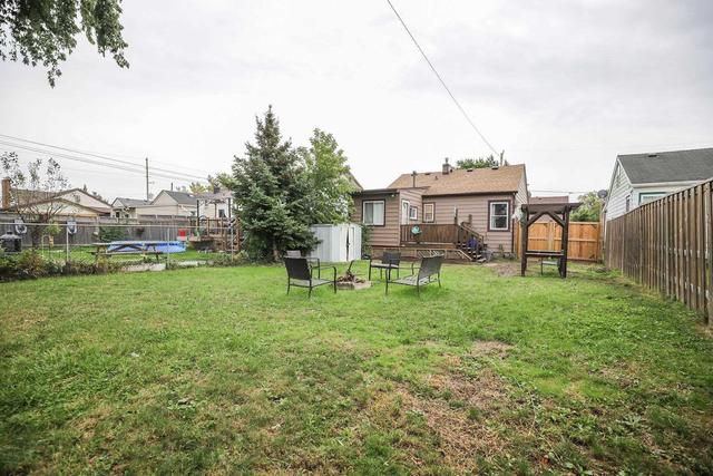17 Homewood Ave, House detached with 2 bedrooms, 1 bathrooms and 3 parking in St. Catharines ON | Image 17