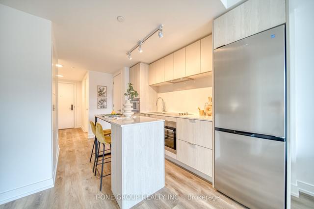 910 - 1 Jarvis St, Condo with 1 bedrooms, 1 bathrooms and 0 parking in Hamilton ON | Image 3