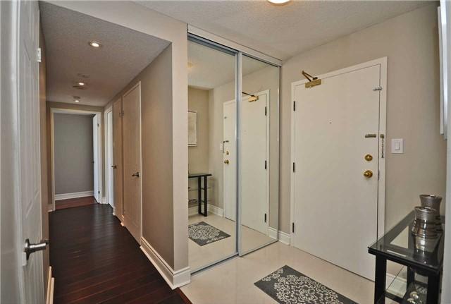 1506 - 350 Webb Dr, Condo with 2 bedrooms, 2 bathrooms and 2 parking in Mississauga ON | Image 12