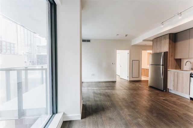 905 - 2a Church St, Condo with 2 bedrooms, 2 bathrooms and 1 parking in Toronto ON | Image 17