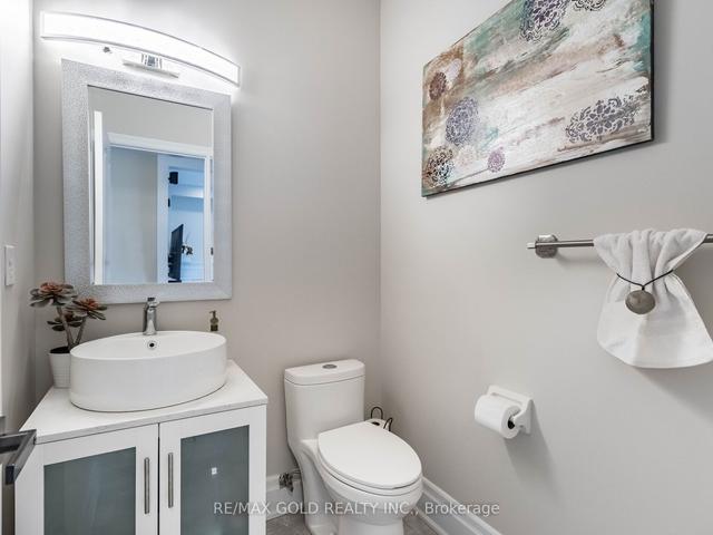 20 Laurentide Cres, House detached with 5 bedrooms, 5 bathrooms and 7 parking in Brampton ON | Image 7
