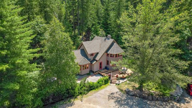 8496 B Procter East Road, House detached with 3 bedrooms, 2 bathrooms and null parking in Central Kootenay E BC | Image 54