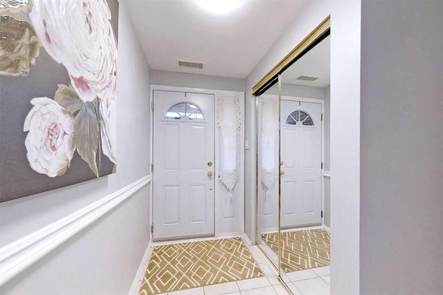52 Eden Park Dr, Townhouse with 3 bedrooms, 2 bathrooms and 2 parking in Brampton ON | Image 23