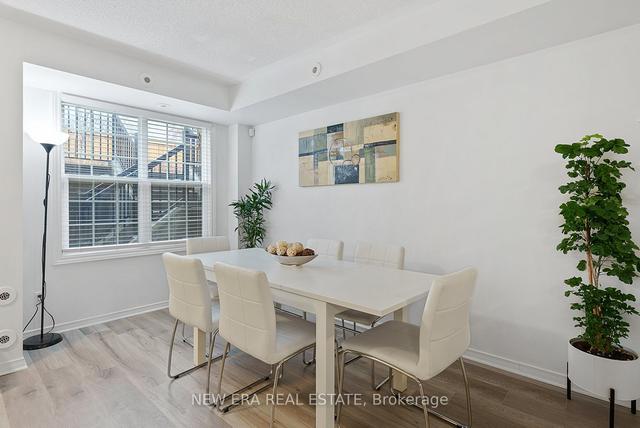 104 - 15 Strangford Lane, Townhouse with 2 bedrooms, 2 bathrooms and 1 parking in Toronto ON | Image 3