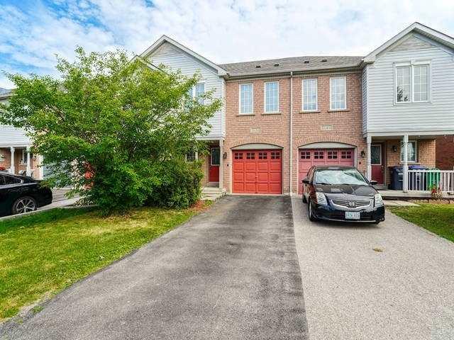 3158 Angel Pass Dr, House attached with 3 bedrooms, 4 bathrooms and 3 parking in Mississauga ON | Image 1