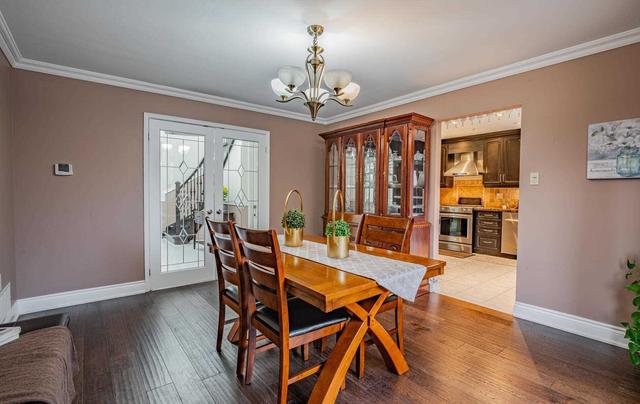 11 Newport St, House detached with 4 bedrooms, 5 bathrooms and 4 parking in Brampton ON | Image 3