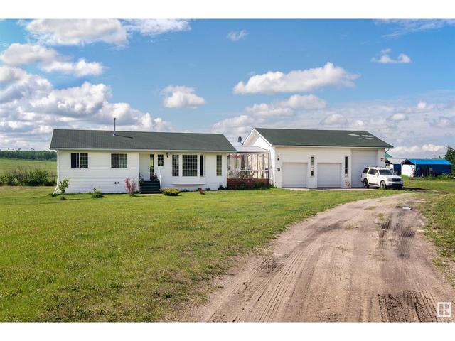 44007 Hwy 659, House detached with 4 bedrooms, 3 bathrooms and null parking in Bonnyville No. 87 AB | Card Image