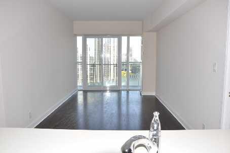 1001 - 50 Absolute Ave, Condo with 2 bedrooms, 2 bathrooms and 1 parking in Mississauga ON | Image 3