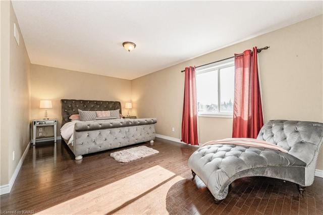 41 Norma Crescent, House detached with 6 bedrooms, 3 bathrooms and 4 parking in Guelph ON | Image 22