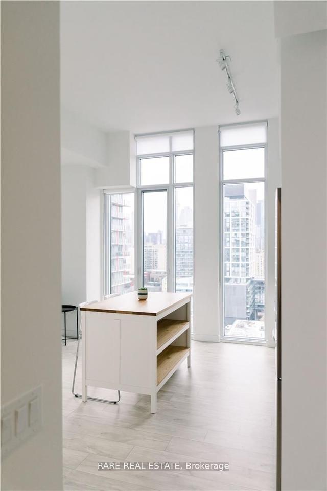 1523 - 50 Power St, Condo with 2 bedrooms, 2 bathrooms and 0 parking in Toronto ON | Image 3
