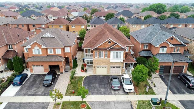5657 Topaz Pl, House semidetached with 3 bedrooms, 4 bathrooms and 3 parking in Mississauga ON | Image 12