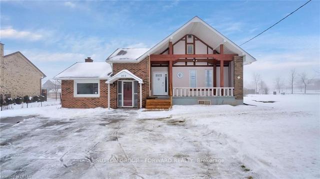 973 Gainsborough Rd, House detached with 2 bedrooms, 2 bathrooms and 6 parking in London ON | Image 12