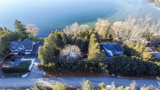 239 Eight Mile Point Rd, House detached with 1 bedrooms, 1 bathrooms and 8 parking in Oro Medonte ON | Image 2