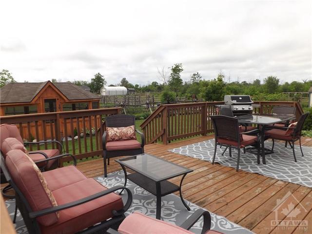 574 Highway 15 S Highway, House detached with 3 bedrooms, 2 bathrooms and 10 parking in Rideau Lakes ON | Image 25
