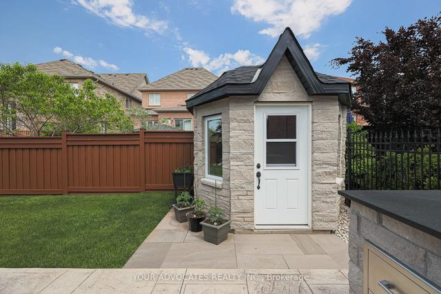 87 Selvapiano Cres, House detached with 3 bedrooms, 3 bathrooms and 6 parking in Vaughan ON | Image 18