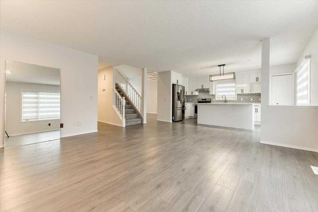 151 Douglas Ridge Mews Se, House detached with 3 bedrooms, 2 bathrooms and 4 parking in Calgary AB | Image 16