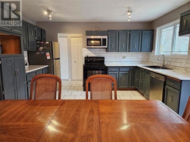 4304 47 Avenue Ne, House detached with 4 bedrooms, 2 bathrooms and 1 parking in Chetwynd BC | Image 9