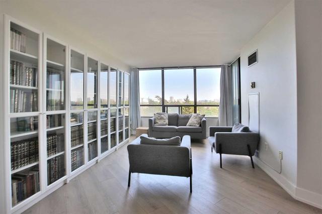 508 - 7460 Bathurst St, Condo with 2 bedrooms, 2 bathrooms and 2 parking in Vaughan ON | Image 5