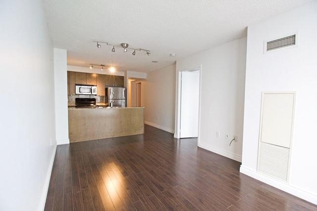 5107 - 11 Brunel Crt, Condo with 1 bedrooms, 1 bathrooms and 1 parking in Toronto ON | Image 9