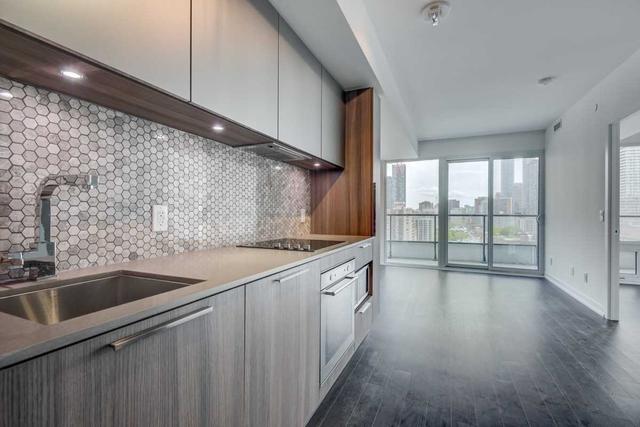 2011 - 85 Wood St, Condo with 1 bedrooms, 1 bathrooms and 0 parking in Toronto ON | Image 6