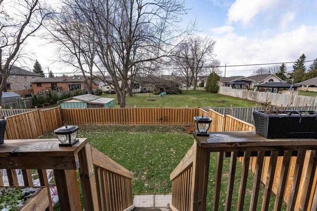 35 Chaumont Dr, House detached with 4 bedrooms, 4 bathrooms and 4 parking in Hamilton ON | Image 33