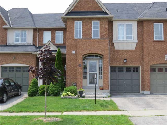 50 Stokely Cres, House attached with 3 bedrooms, 3 bathrooms and 1 parking in Whitby ON | Image 1