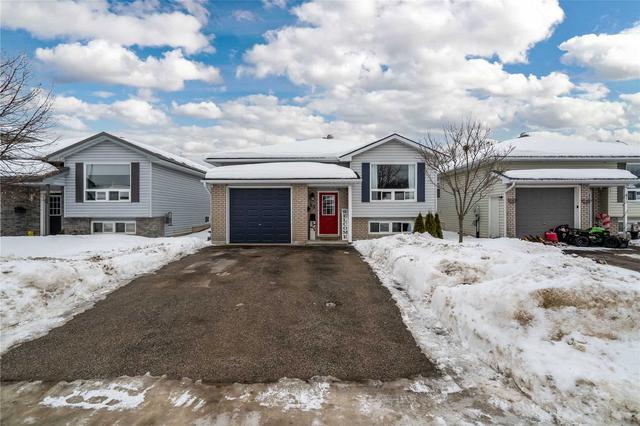 35 Courtney Cres, House detached with 3 bedrooms, 2 bathrooms and 5 parking in Orillia ON | Image 18