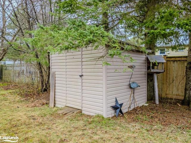 184 Fernwood Drive, House semidetached with 4 bedrooms, 2 bathrooms and 4 parking in Gravenhurst ON | Image 28