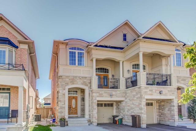 39 Ostrovsky Rd, House semidetached with 3 bedrooms, 3 bathrooms and 3 parking in Vaughan ON | Image 1