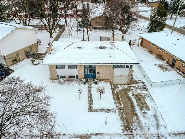 542 Grand Blvd, House detached with 3 bedrooms, 2 bathrooms and 5 parking in Oakville ON | Image 12