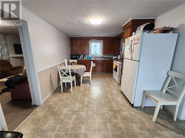 99 St Georges Avenue, House detached with 3 bedrooms, 1 bathrooms and null parking in Edmundston NB | Image 2