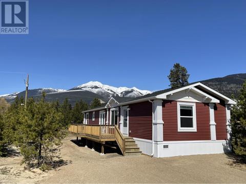 1170 9th Avenue, House other with 3 bedrooms, 2 bathrooms and null parking in Valemount BC | Card Image