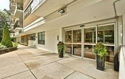 402 - 212 Kerr St, Condo with 2 bedrooms, 1 bathrooms and 1 parking in Oakville ON | Image 9