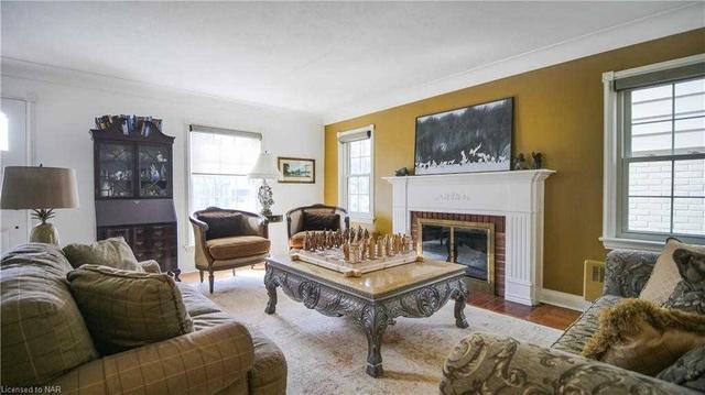 7 Queen Mary St, House detached with 2 bedrooms, 2 bathrooms and 3 parking in St. Catharines ON | Image 31