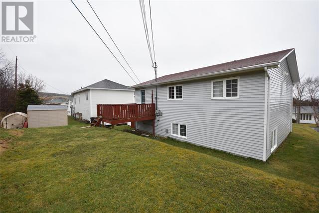 7 Sweetenwater Crescent, House other with 5 bedrooms, 2 bathrooms and null parking in Conception Bay South NL | Image 8